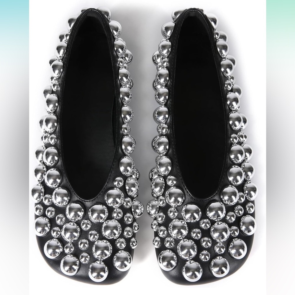NEW BLACK AND SILVER BALLET FLATS💝